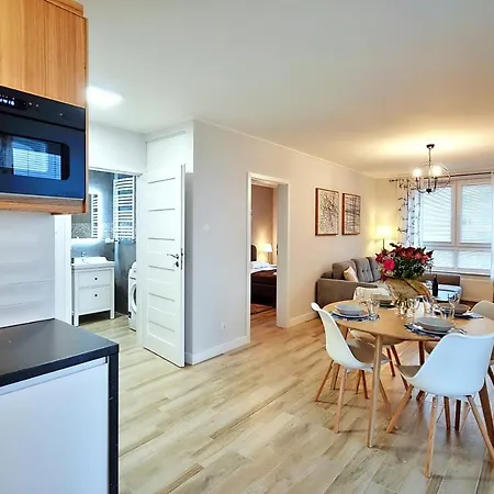 Apartament W Centrum Kolobrzegu Z Widokiem Na Rzeke Wyspa Solna Apartment *